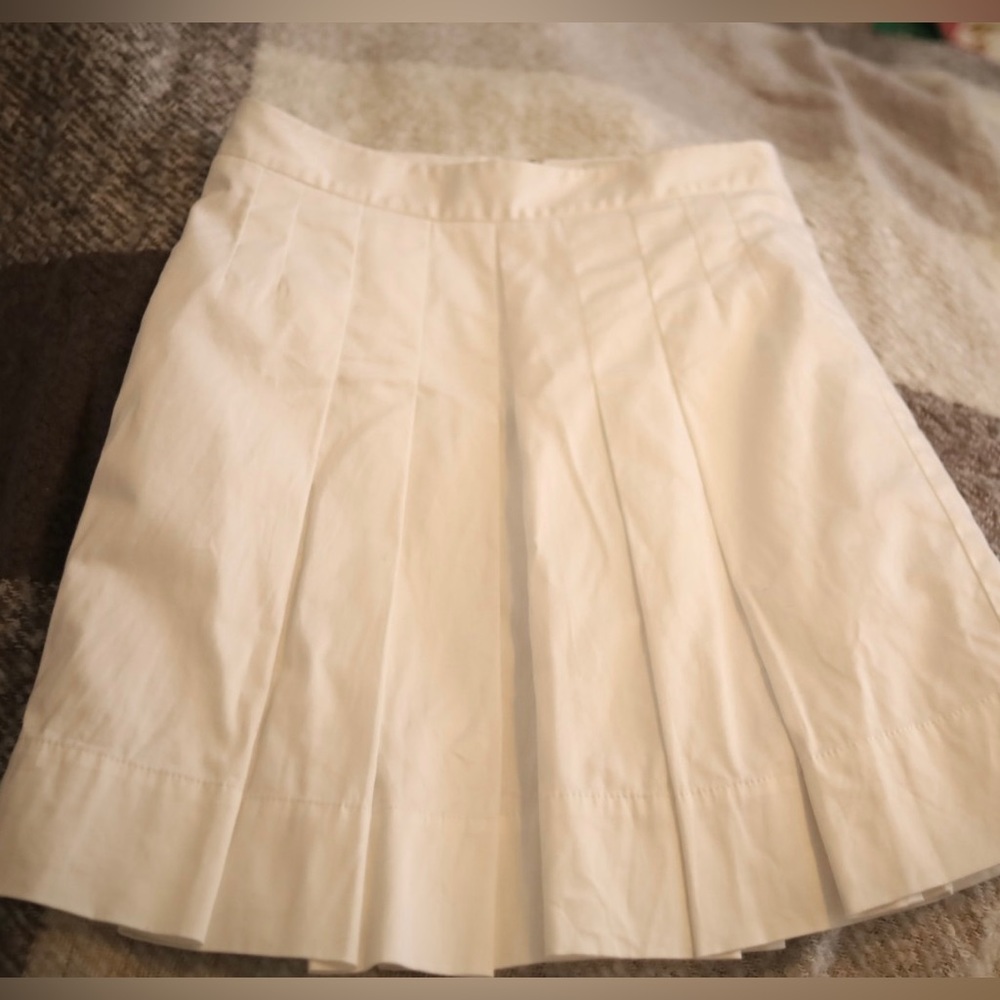 Y2K Ann Taylor white pleated skirt